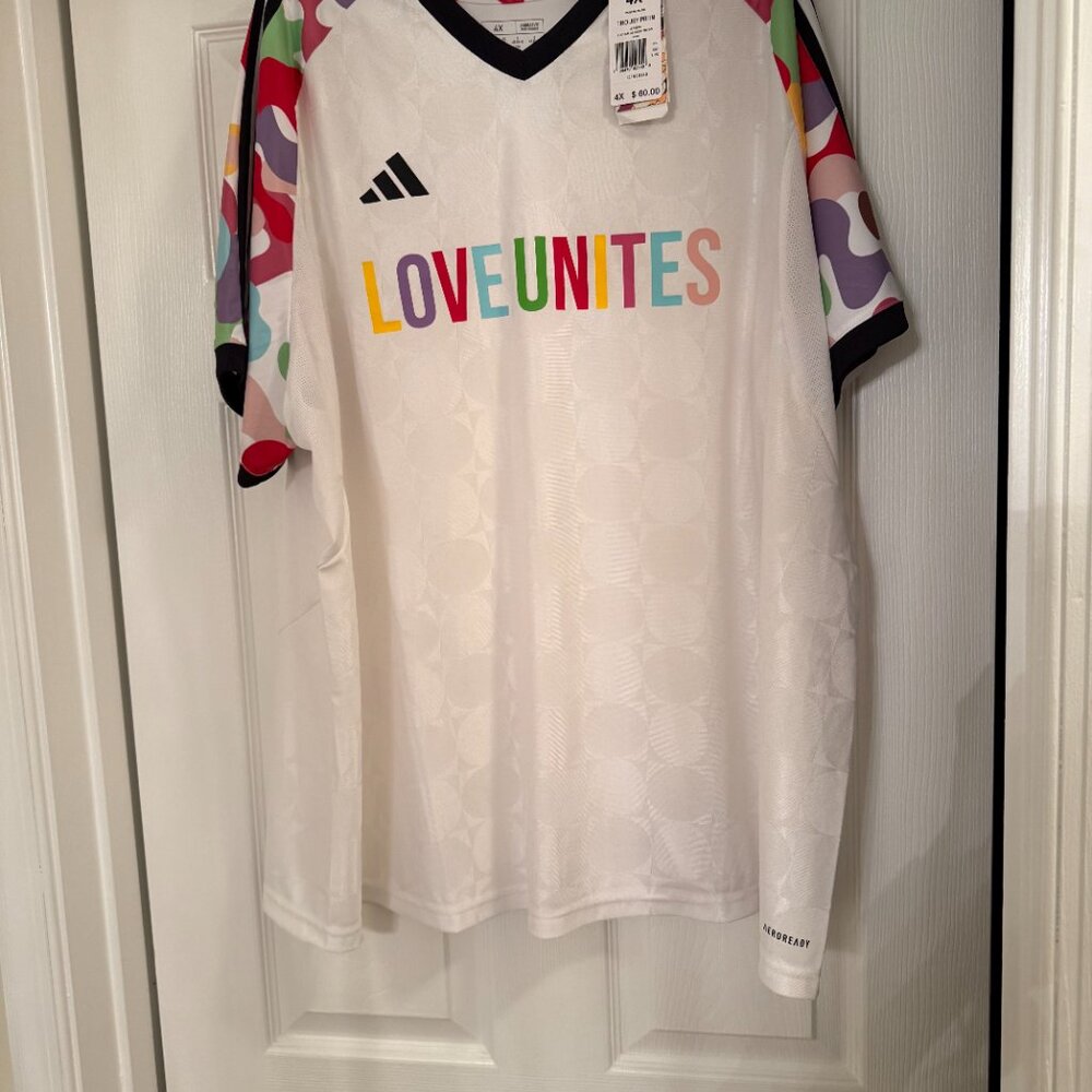 women's shirt - Picture 6 of 7